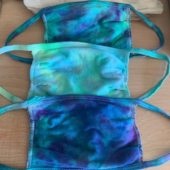 NWT blue & green tie dye mask bundle - Picture 2 of 7